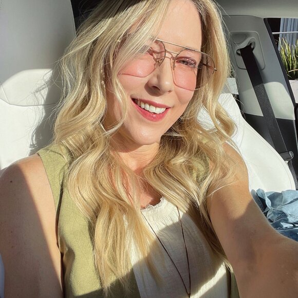 Meet your Posher, Linda - Picture 3 of 3